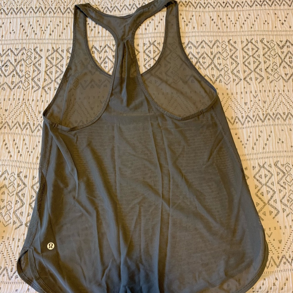 Lululemon Green Mesh Athletic Tank Top Size 8